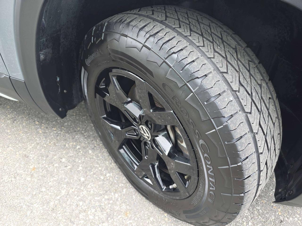 2024 Volkswagen Atlas Peak Edition Photo