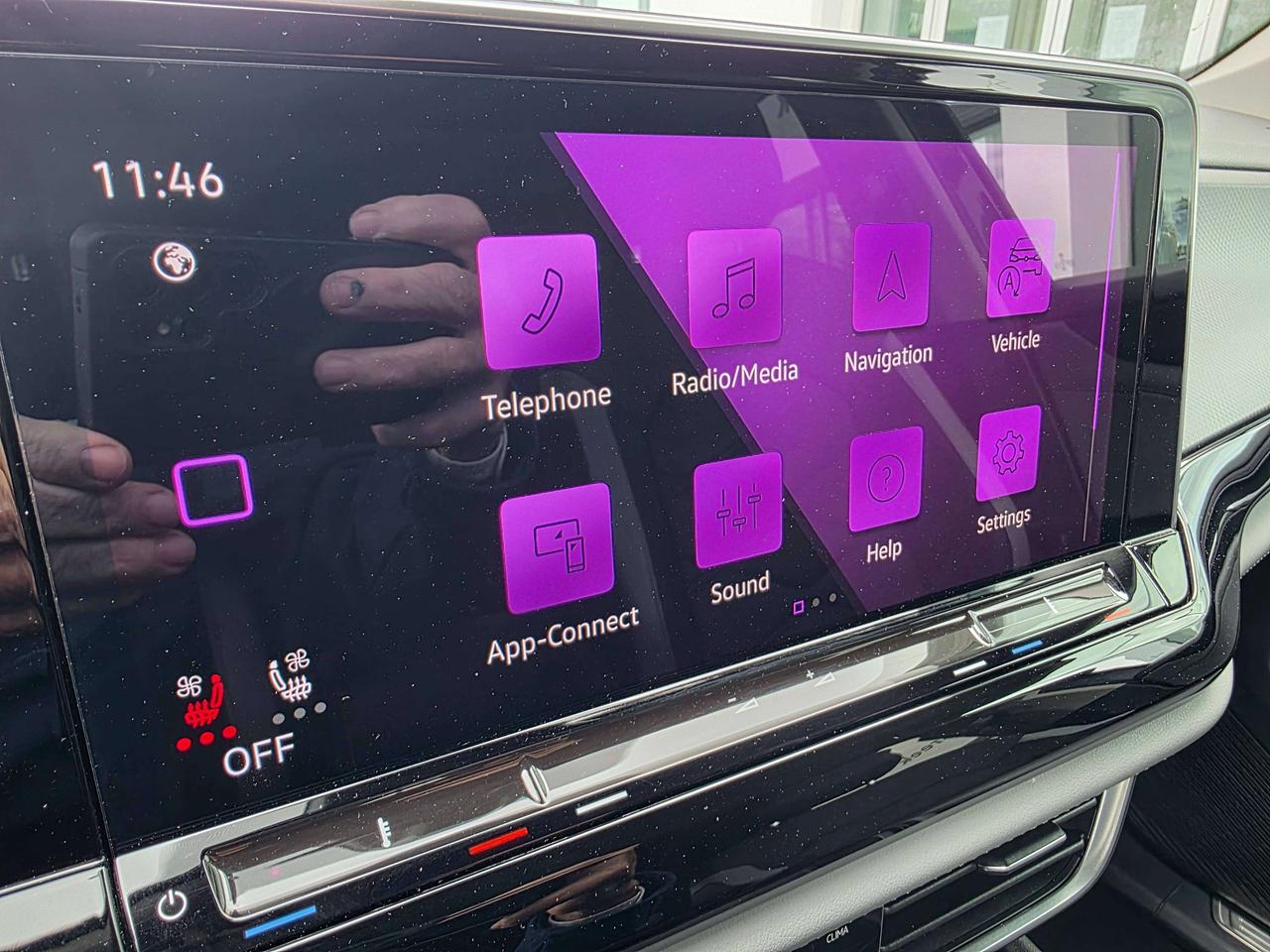 2024 Volkswagen Atlas Peak Edition Photo