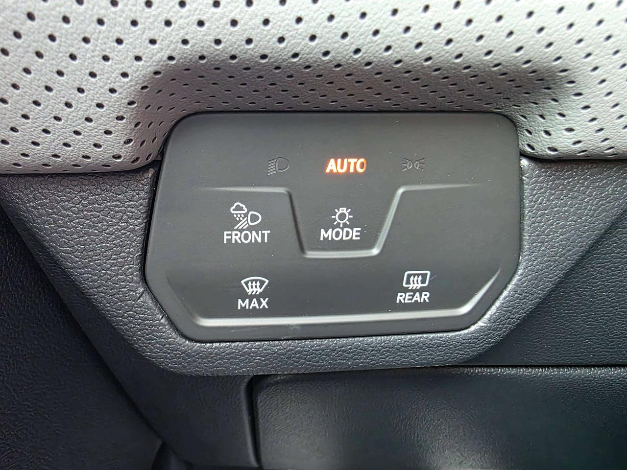 2024 Volkswagen Atlas Peak Edition Photo