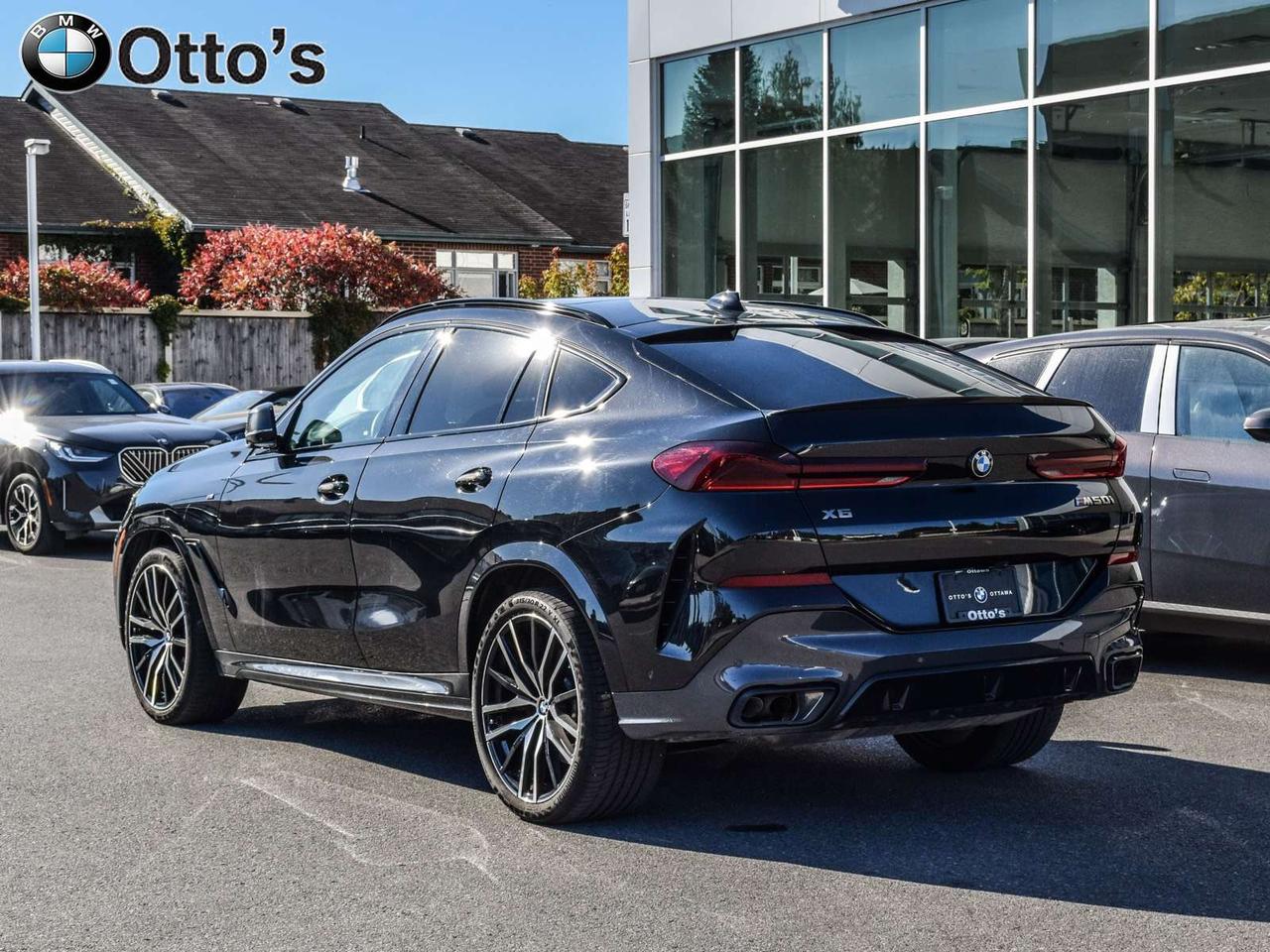 2022 BMW X6 M50i Photo