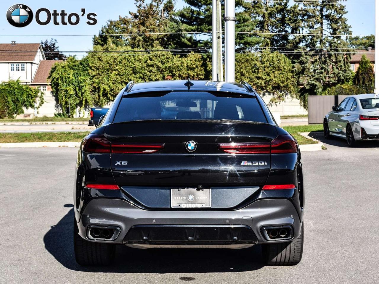 2022 BMW X6 M50i Photo