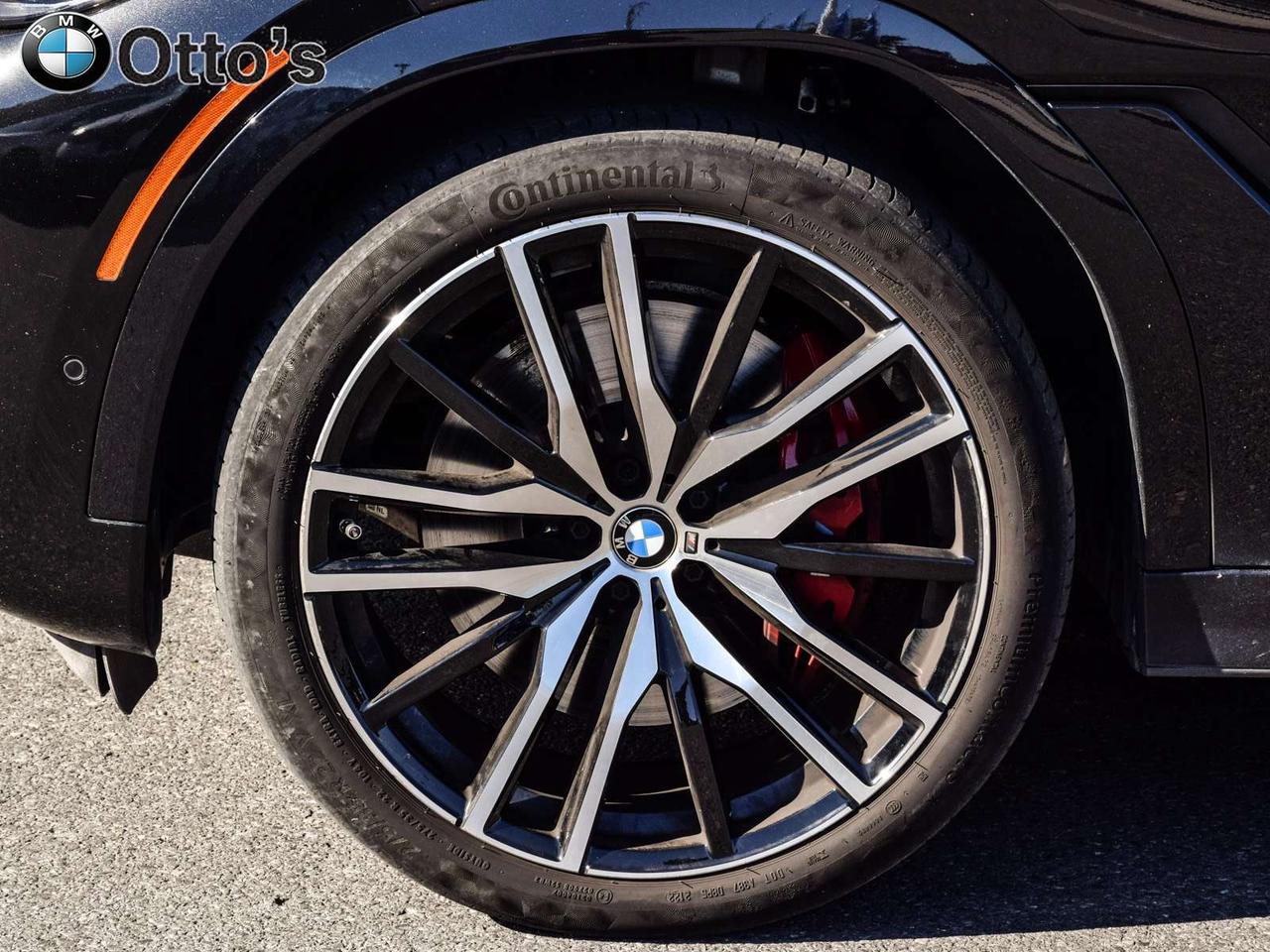 2022 BMW X6 M50i Photo