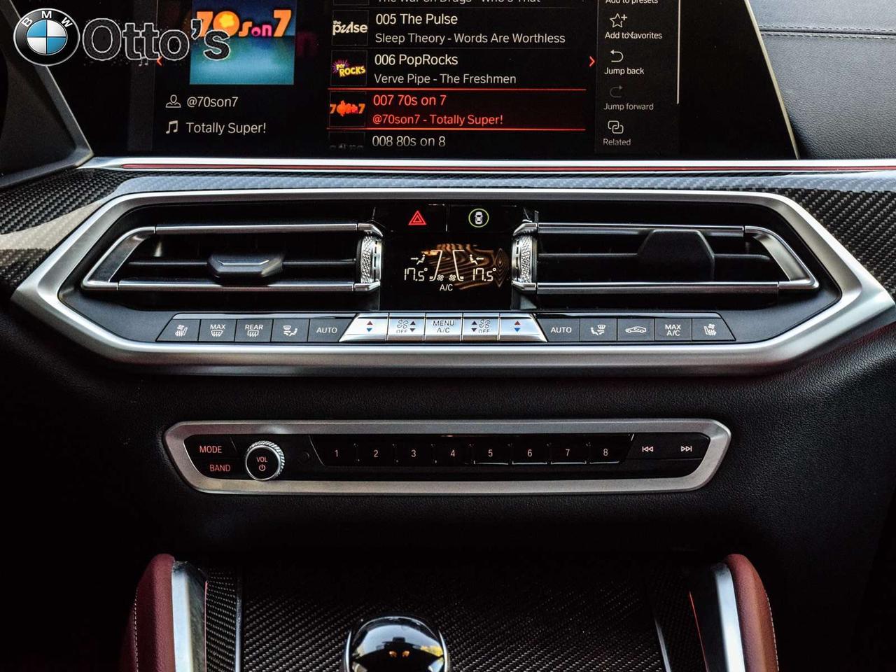2022 BMW X6 M50i Photo