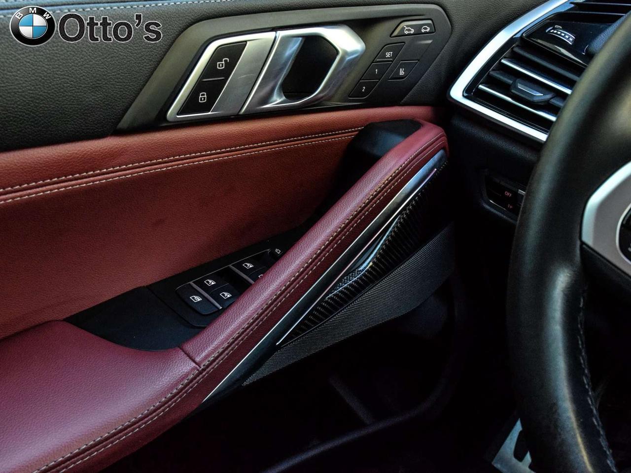 2022 BMW X6 M50i Photo