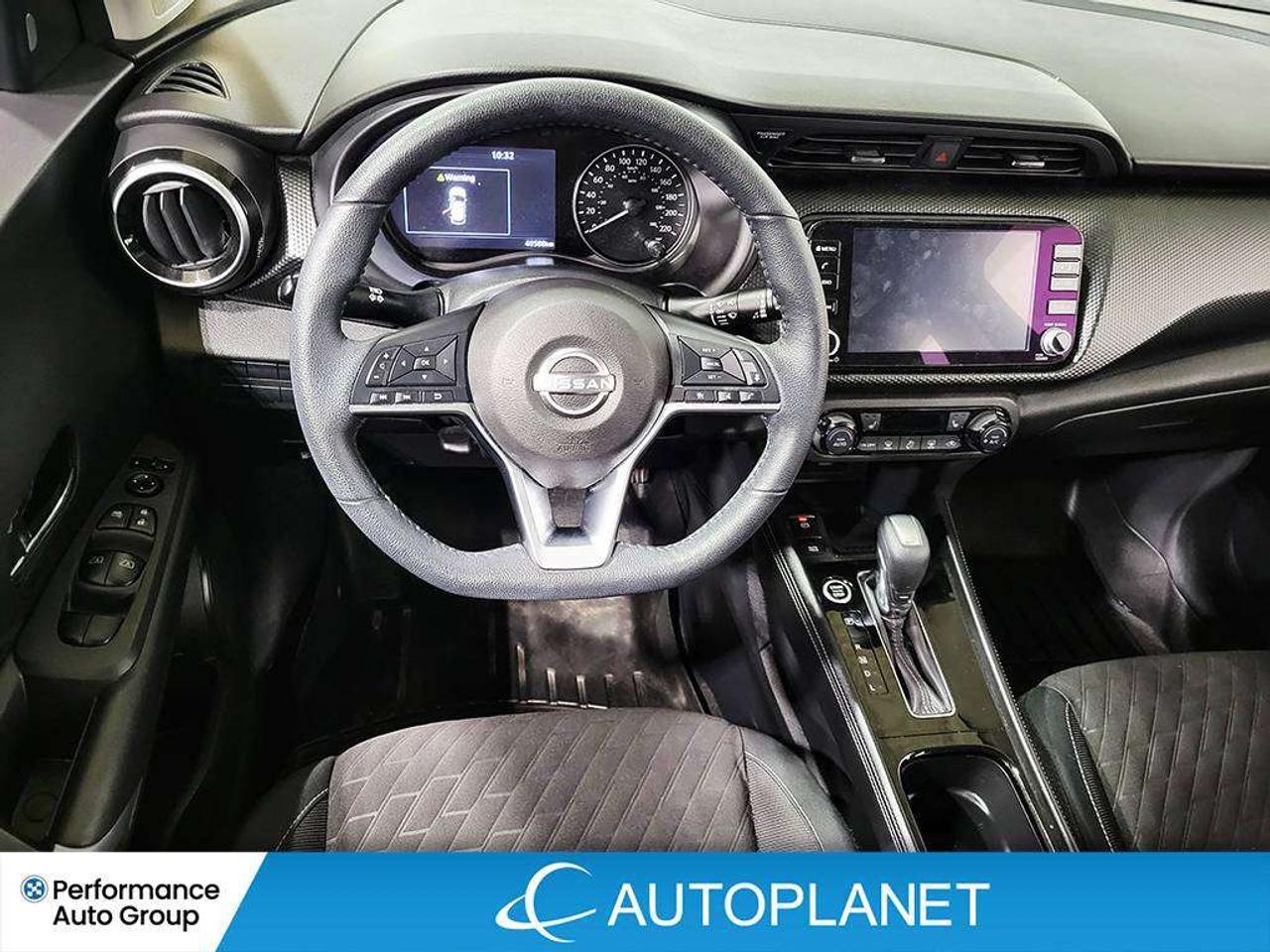 2023 Nissan Kicks SV! Photo