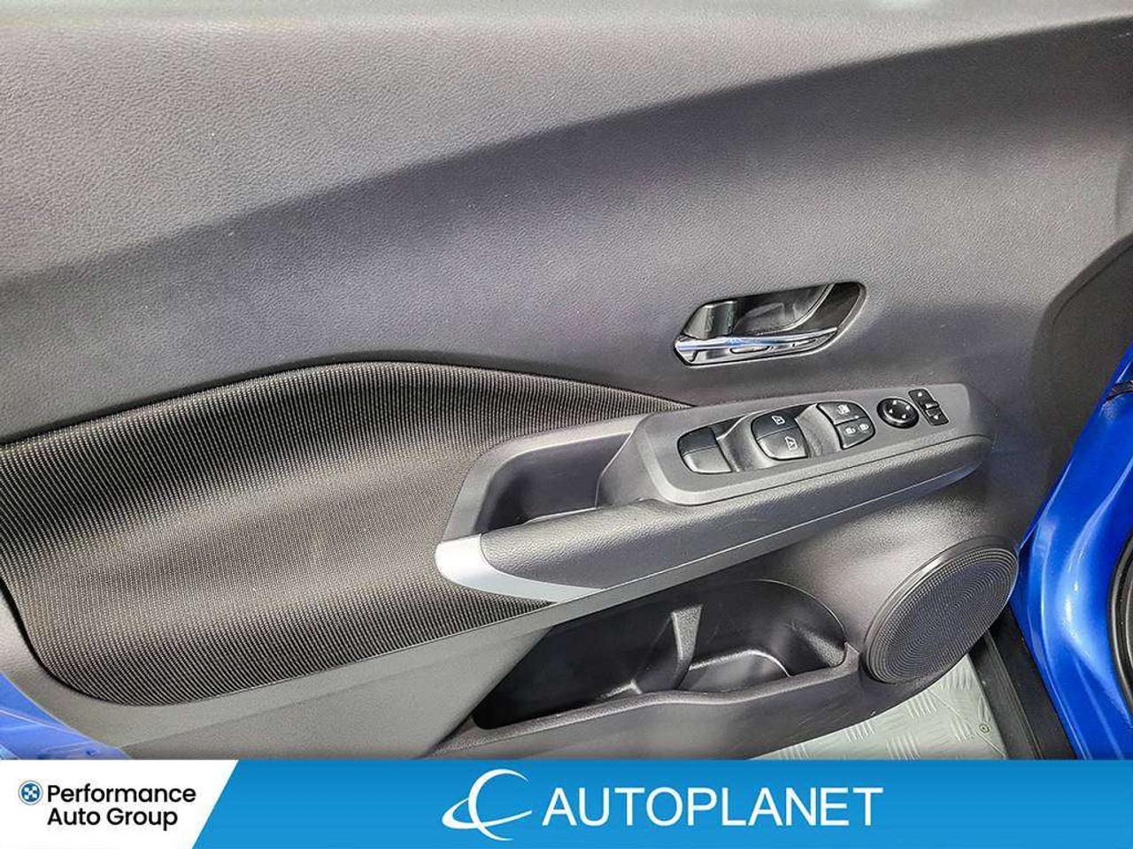 2023 Nissan Kicks SV! Photo