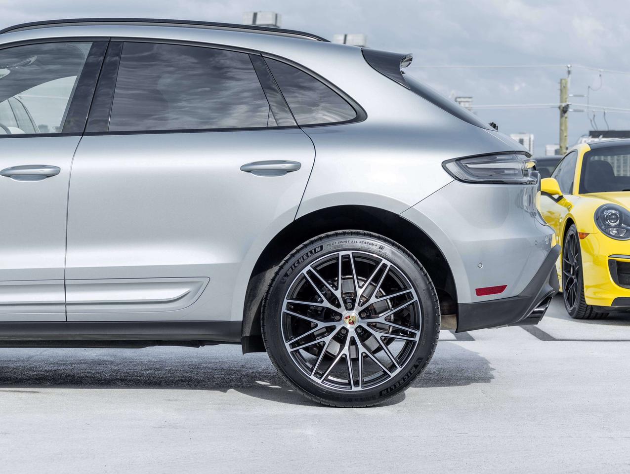 2023 Porsche Macan 21" RS Spyder Wheels   Adaptive Cruise   CERTIFIED Photo