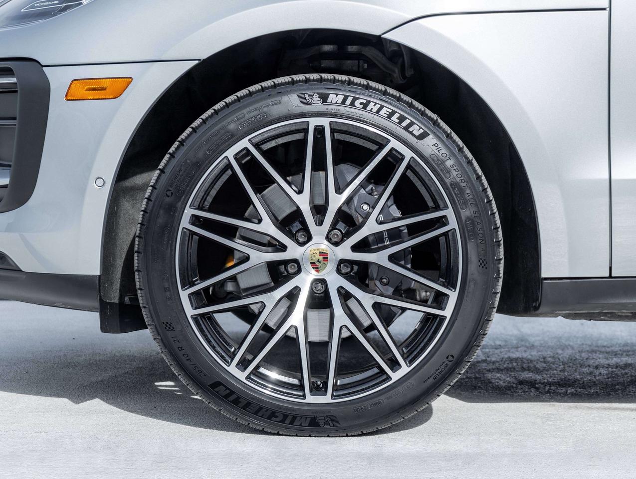 2023 Porsche Macan 21" RS Spyder Wheels   Adaptive Cruise   CERTIFIED Photo