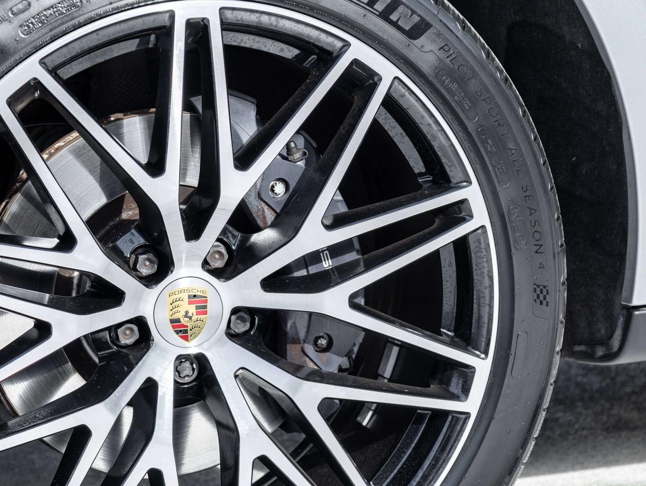 2023 Porsche Macan 21" RS Spyder Wheels   Adaptive Cruise   CERTIFIED Photo
