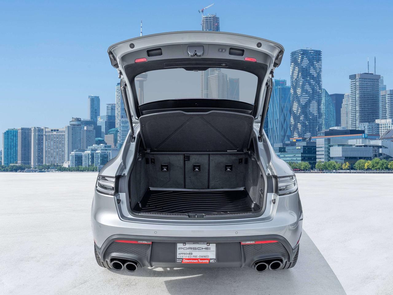 2023 Porsche Macan 21" RS Spyder Wheels   Adaptive Cruise   CERTIFIED Photo