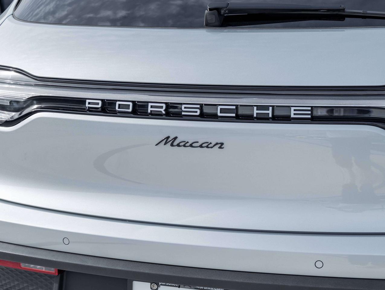 2023 Porsche Macan 21" RS Spyder Wheels   Adaptive Cruise   CERTIFIED Photo