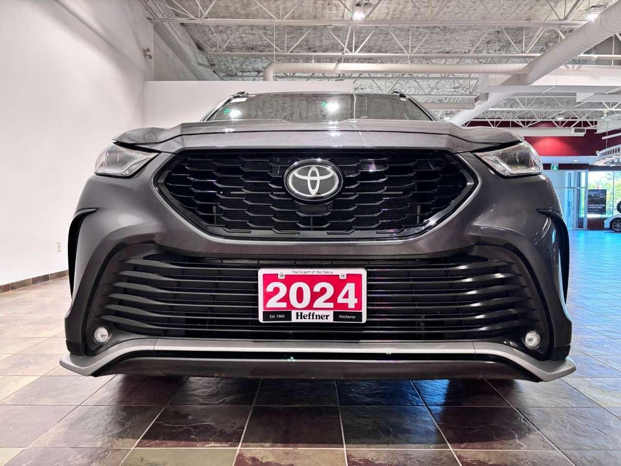 2024 Toyota Highlander XSE AWD Photo3