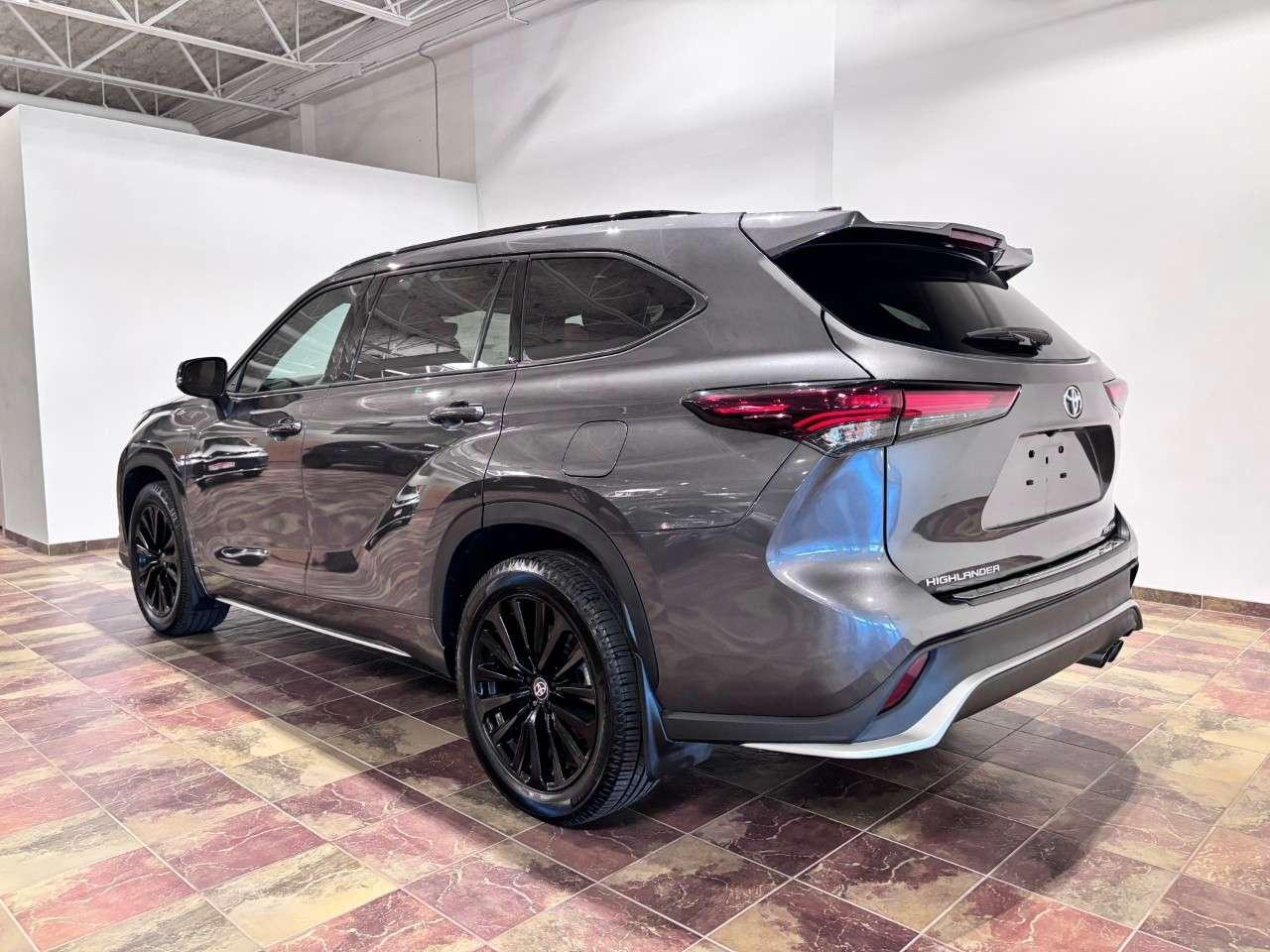 2024 Toyota Highlander XSE AWD Photo