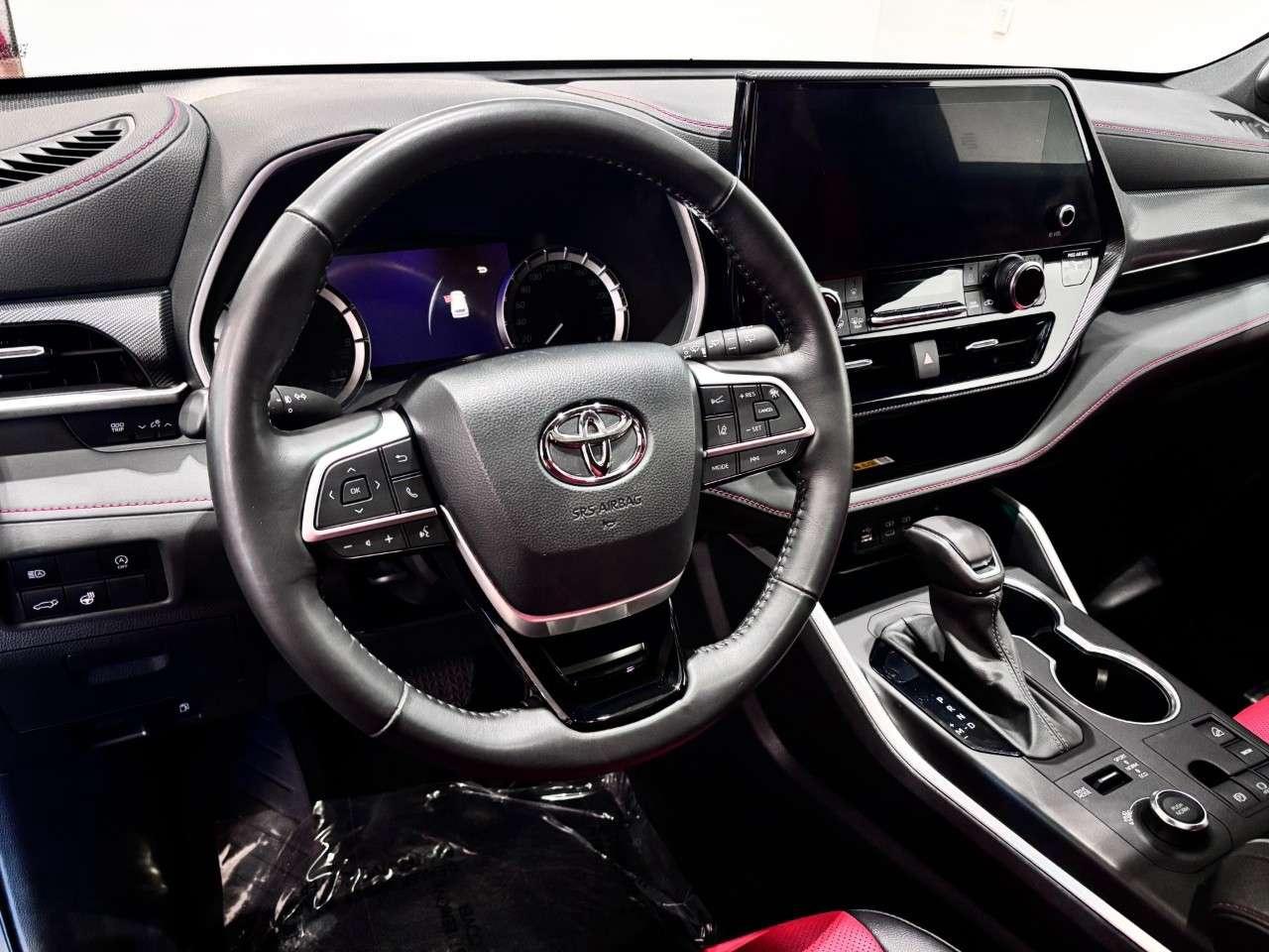 2024 Toyota Highlander XSE AWD Photo