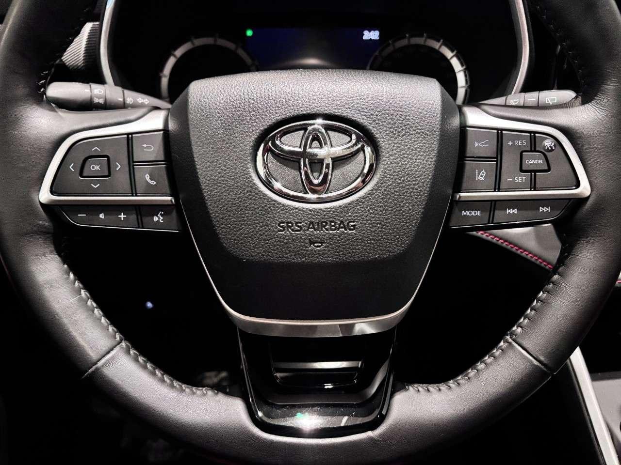 2024 Toyota Highlander XSE AWD Photo