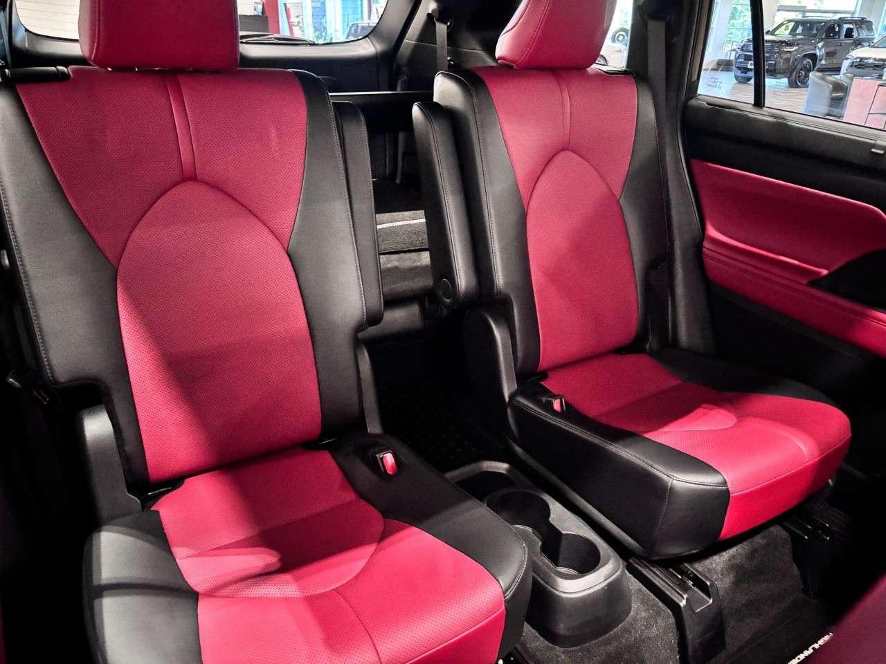 2024 Toyota Highlander XSE AWD Photo