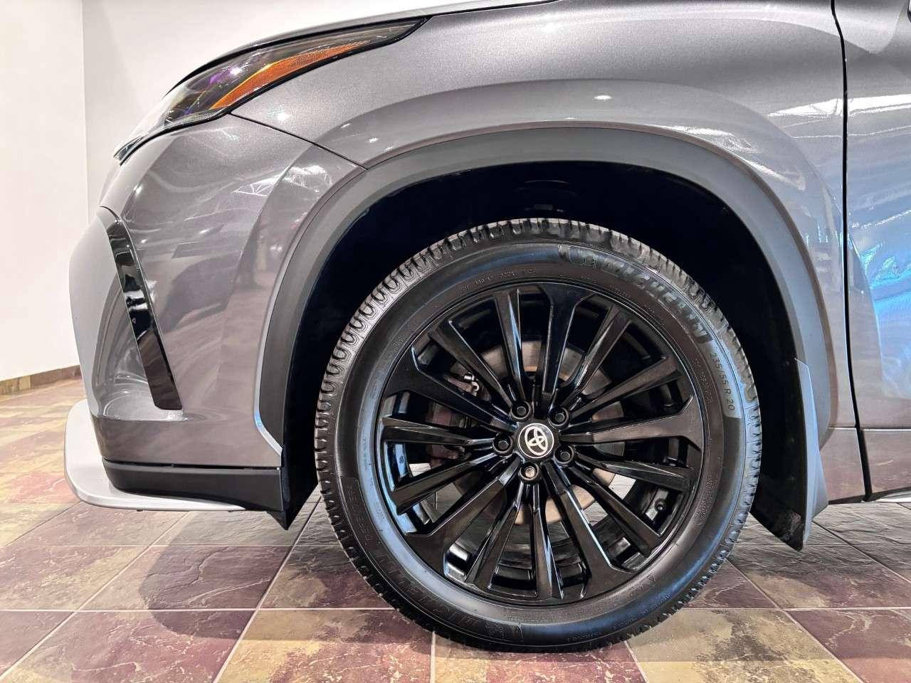 2024 Toyota Highlander XSE AWD Photo