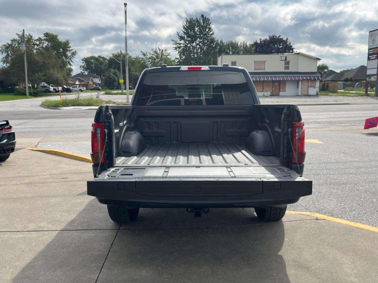 2025 Ford F-150 XLT GREAT ECONOMY LOCAL TRADE Photo