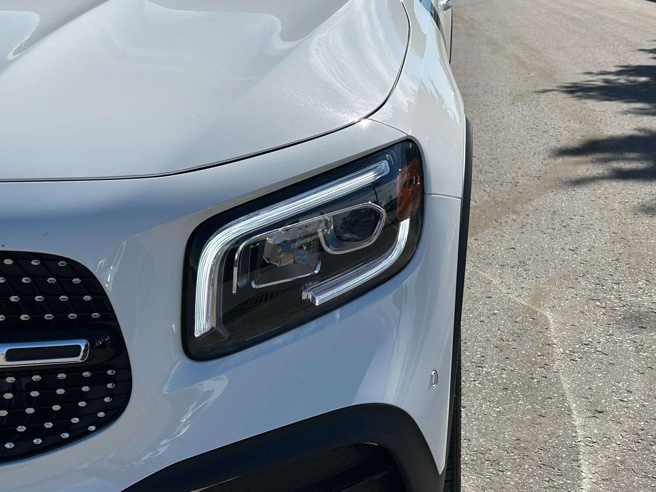 2023 Mercedes-Benz GLB 4MATIC® Photo