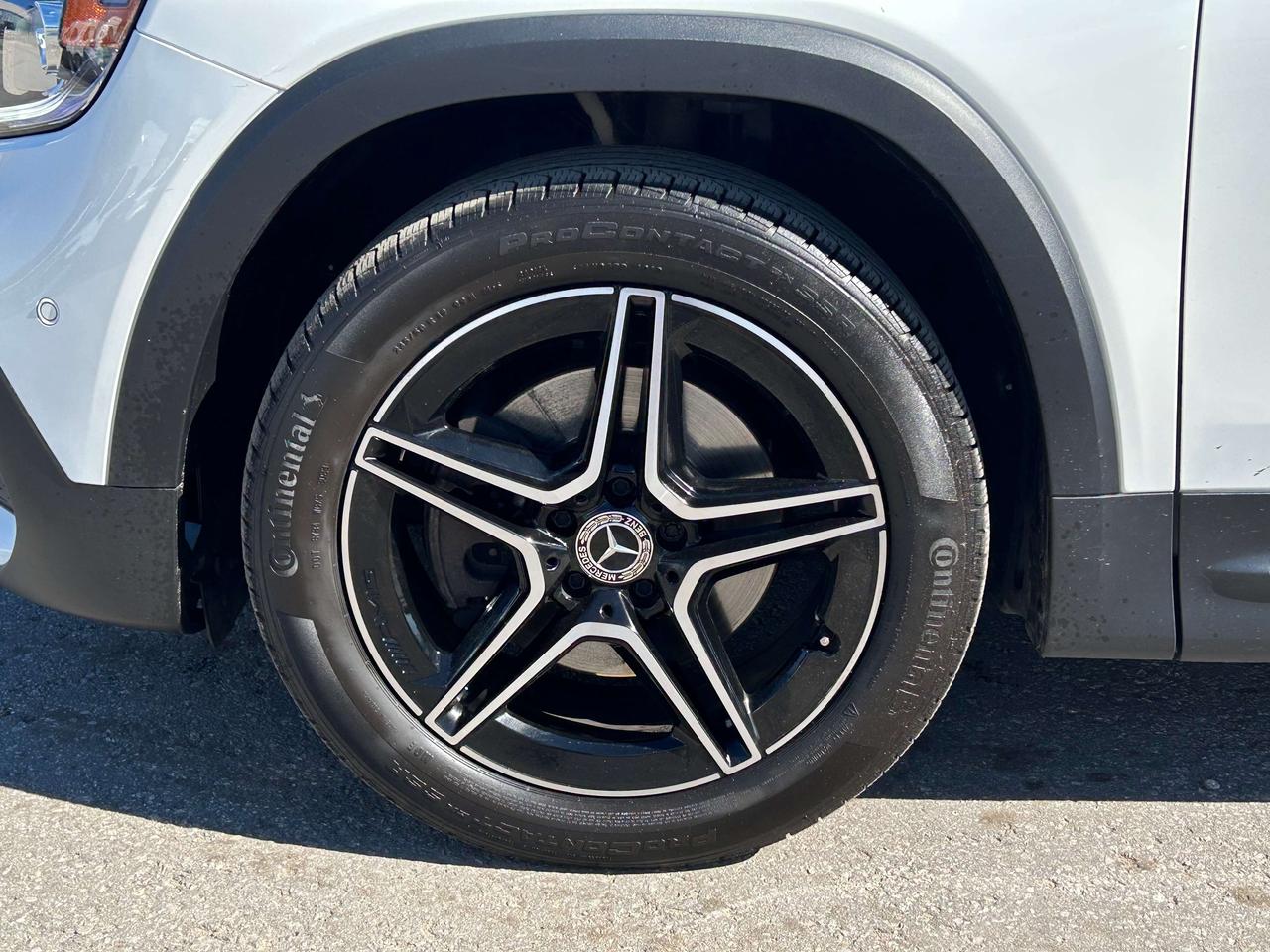 2023 Mercedes-Benz GLB 4MATIC® Photo