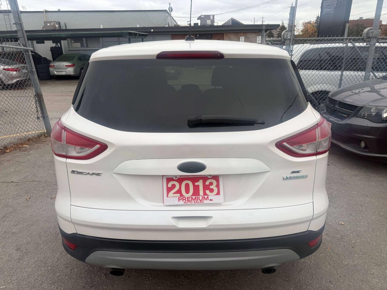 2013 Ford Escape *** 3 YEAR WARRANTY INCLUDED *** Photo