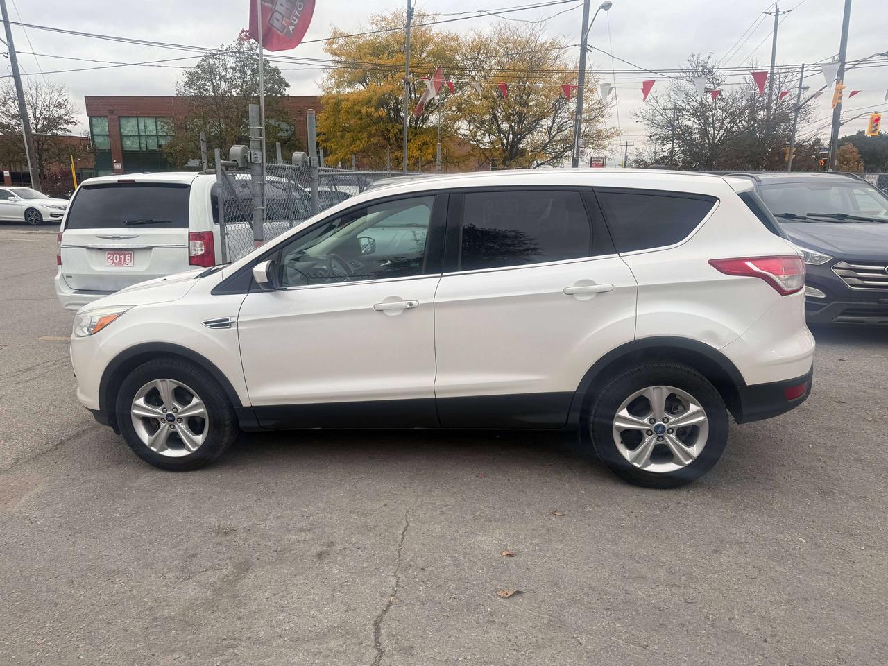 2013 Ford Escape *** 3 YEAR WARRANTY INCLUDED *** Photo