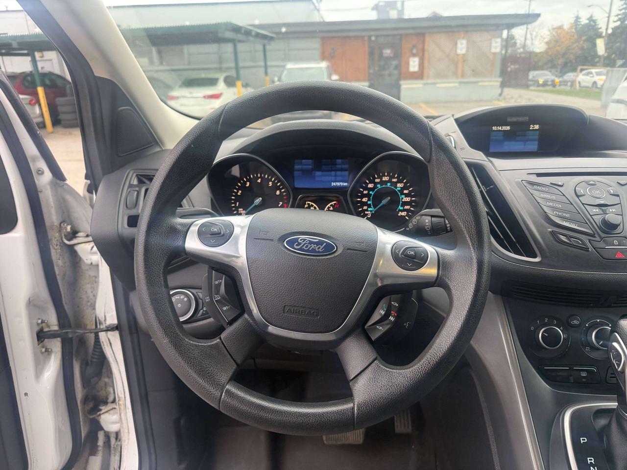 2013 Ford Escape *** 3 YEAR WARRANTY INCLUDED *** Photo