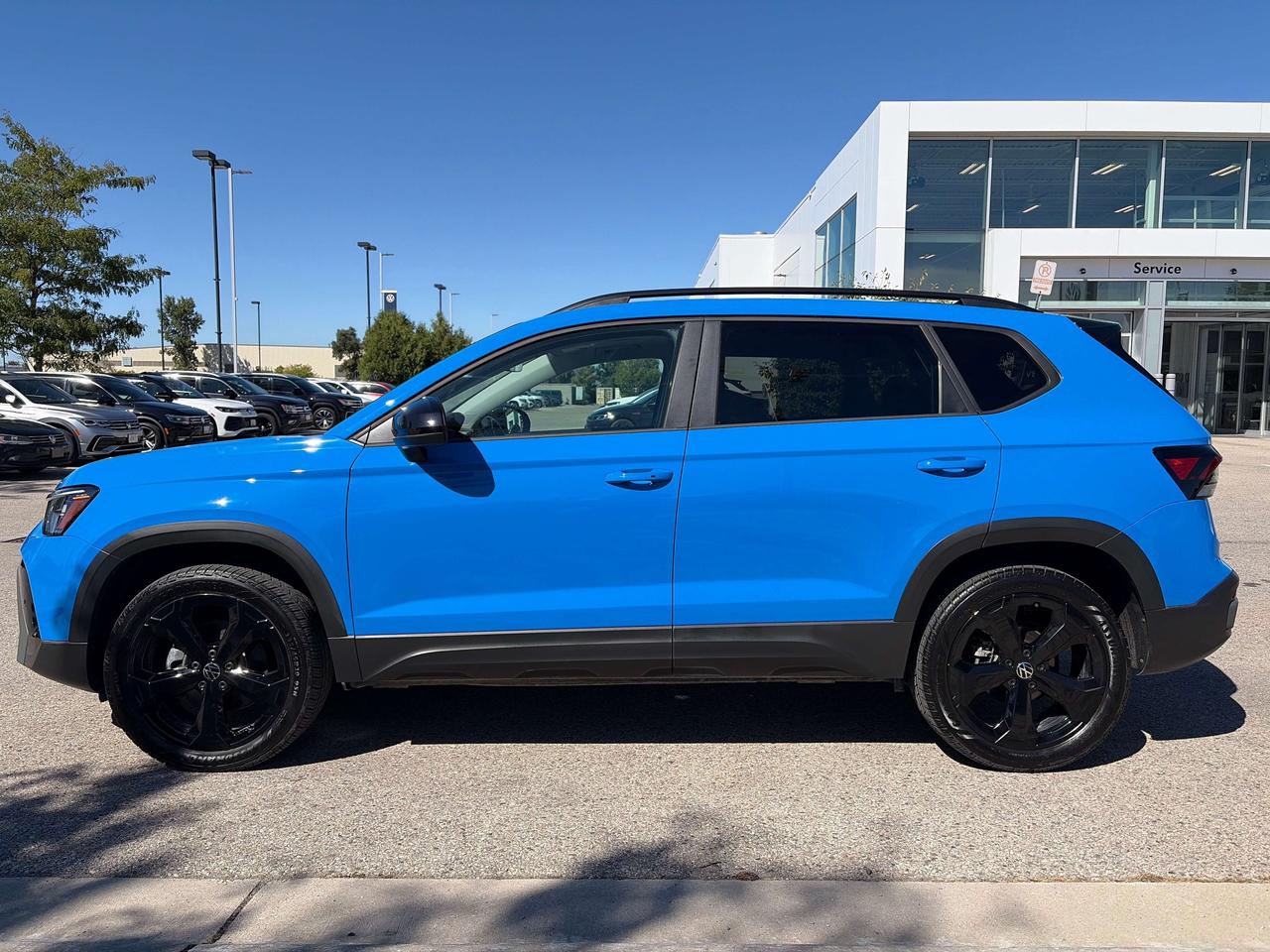 2026 Volkswagen Taos Comfortline Black Edition Photo1