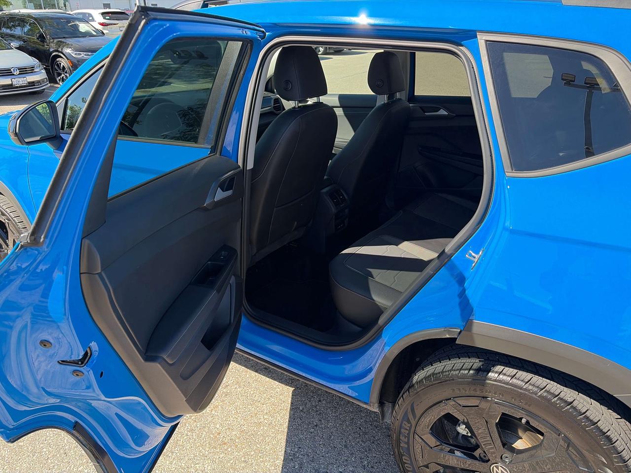 2026 Volkswagen Taos Comfortline Black Edition Photo