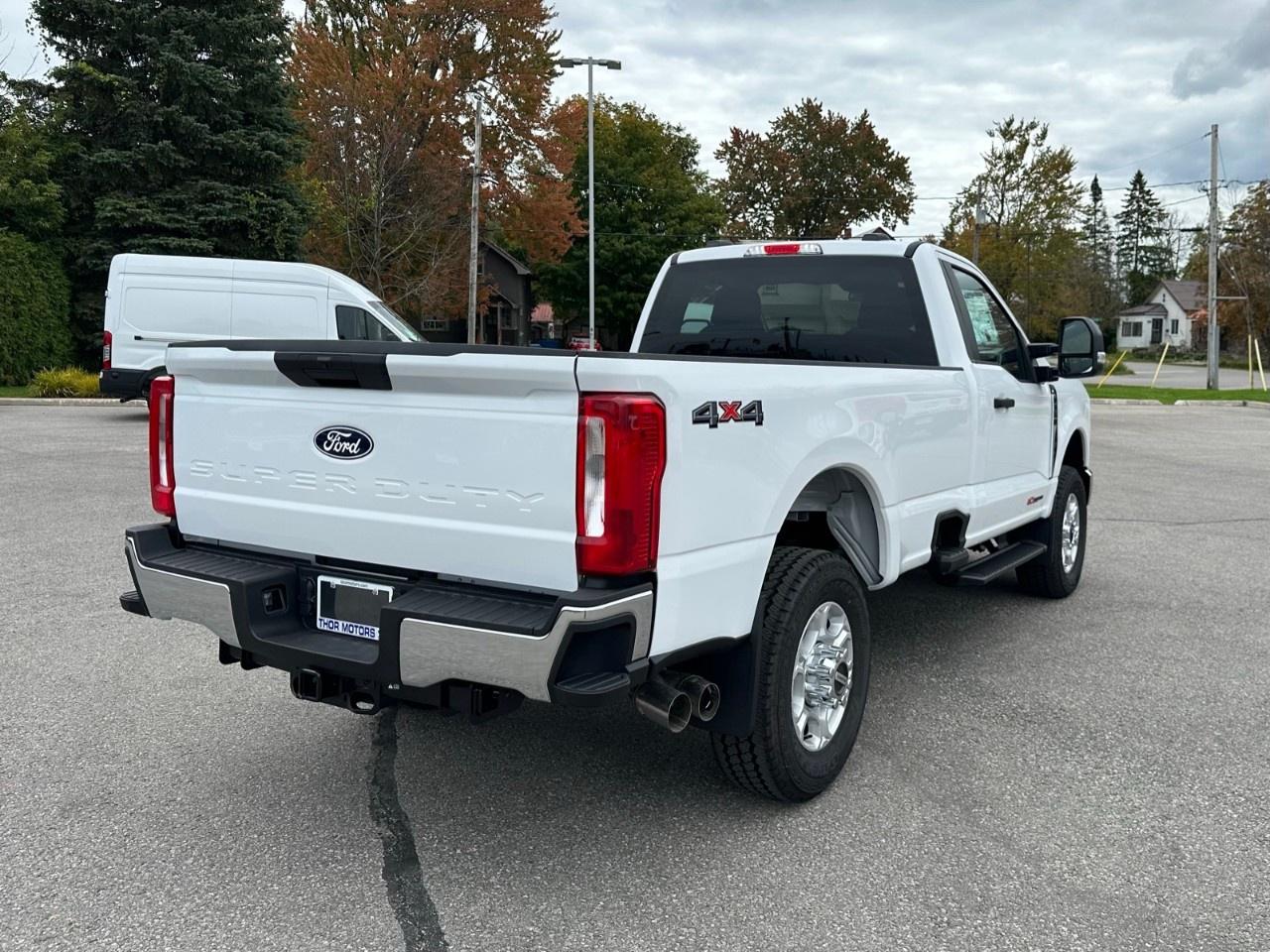 2027 Ford SUPER DUTY F-350 SRW  Photo