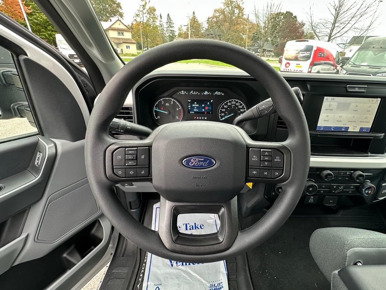 2027 Ford SUPER DUTY F-350 SRW  Photo