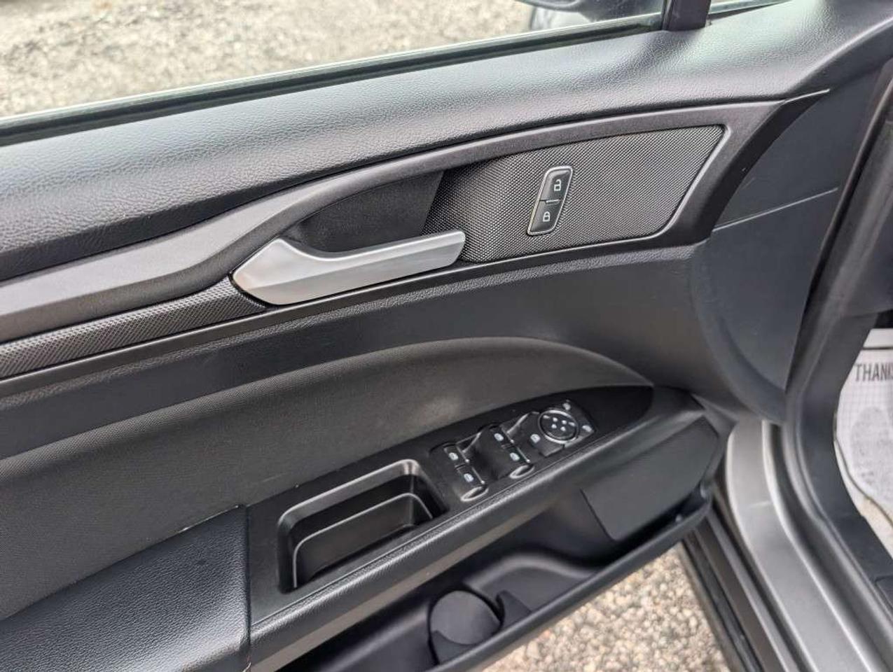 2018 Ford Fusion SE   LEATHER   CAMERA   HTD SEATS Photo