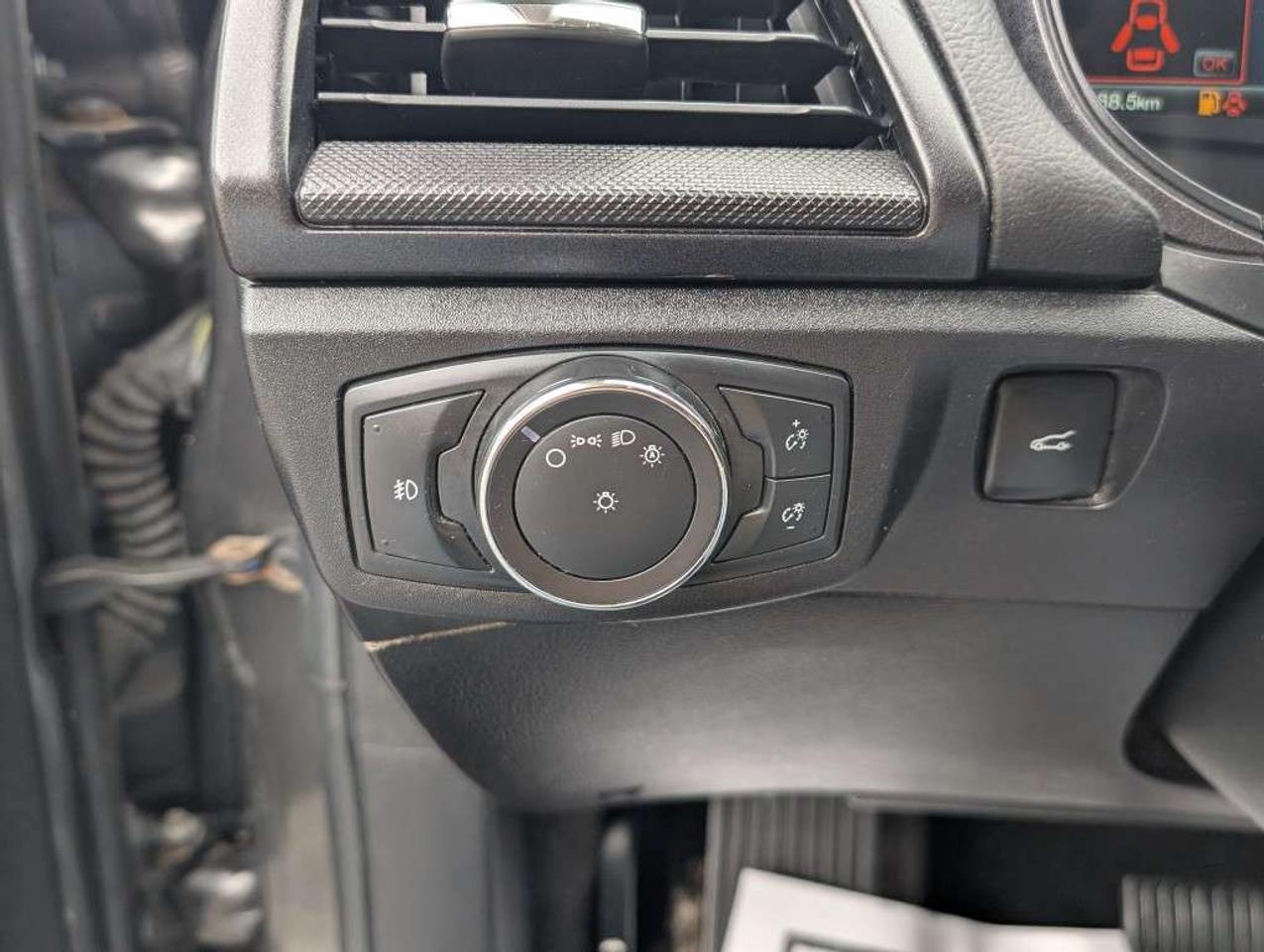 2018 Ford Fusion SE   LEATHER   CAMERA   HTD SEATS Photo