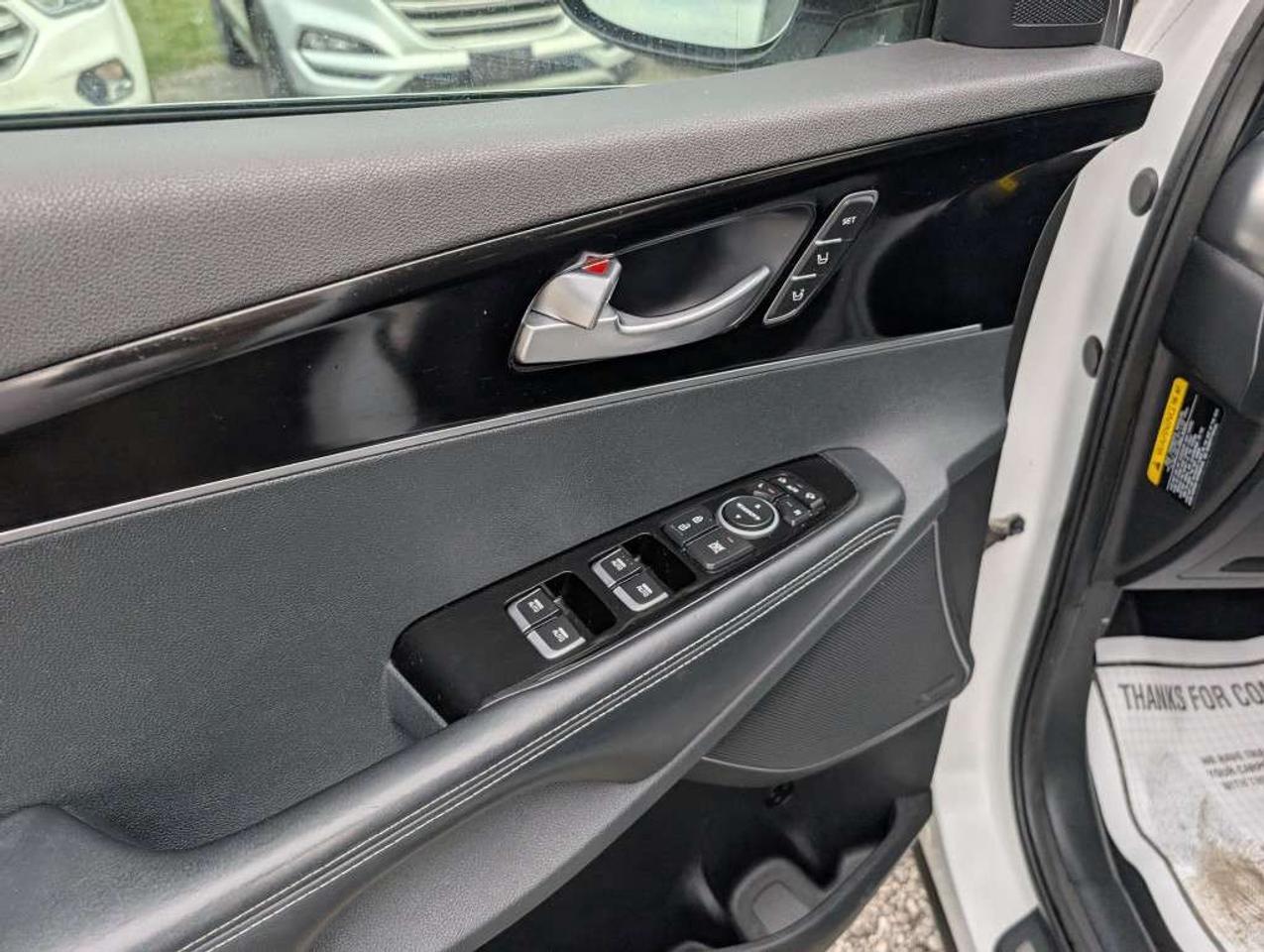 2018 Kia Sorento SXL AWD 7 PASSENGER NAV LEATHER PANOROOF CAMERA Photo