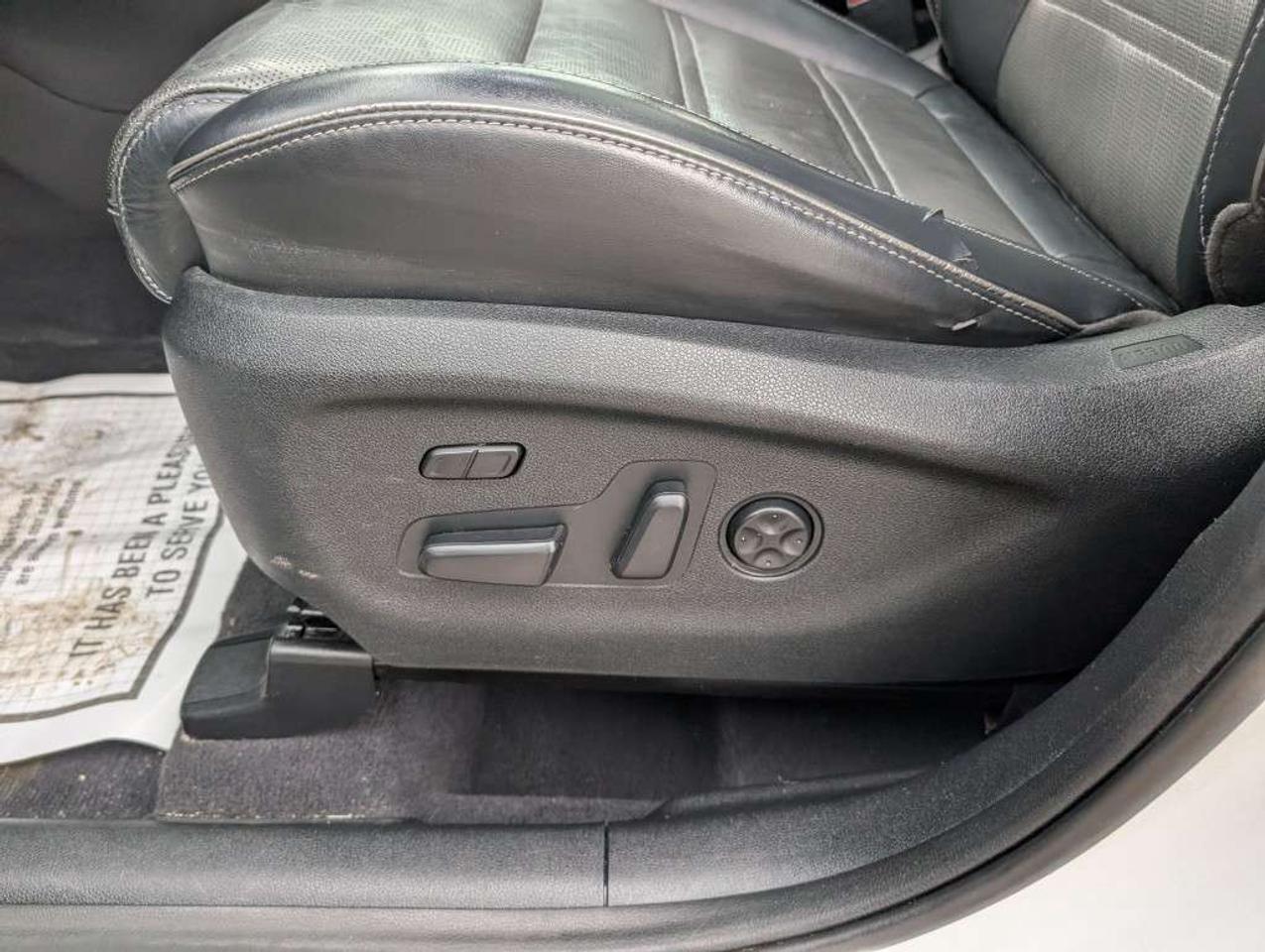 2018 Kia Sorento SXL AWD 7 PASSENGER NAV LEATHER PANOROOF CAMERA Photo