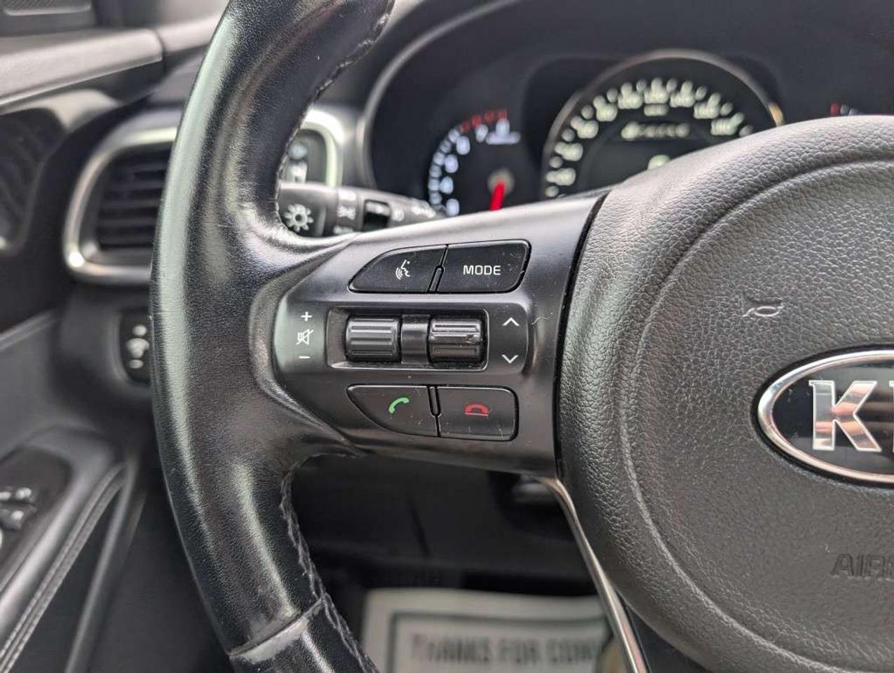 2018 Kia Sorento SXL AWD 7 PASSENGER NAV LEATHER PANOROOF CAMERA Photo