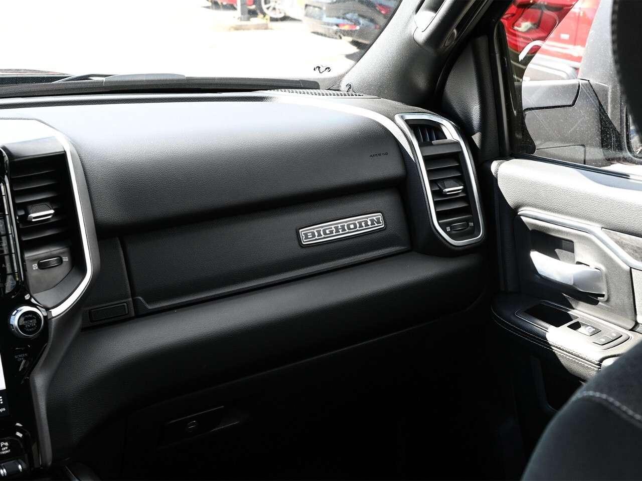 2024 RAM 2500 Big Horn 4x4 Crew Cab 6'4 Box Photo