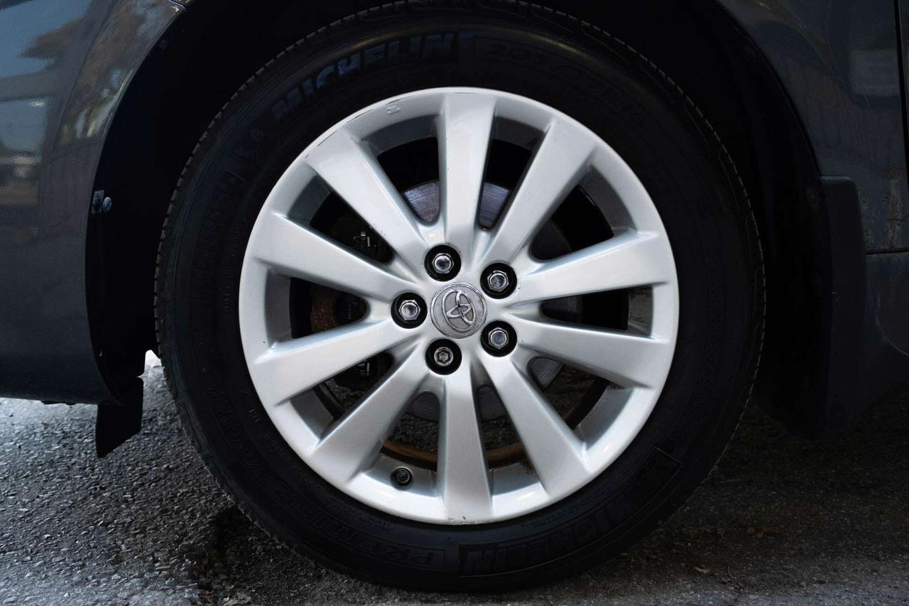 2009 Toyota Corolla LE Photo