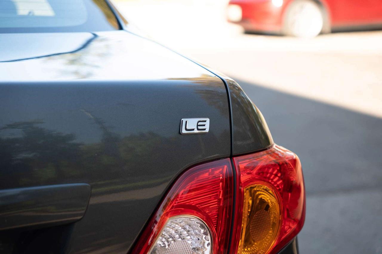 2009 Toyota Corolla LE Photo