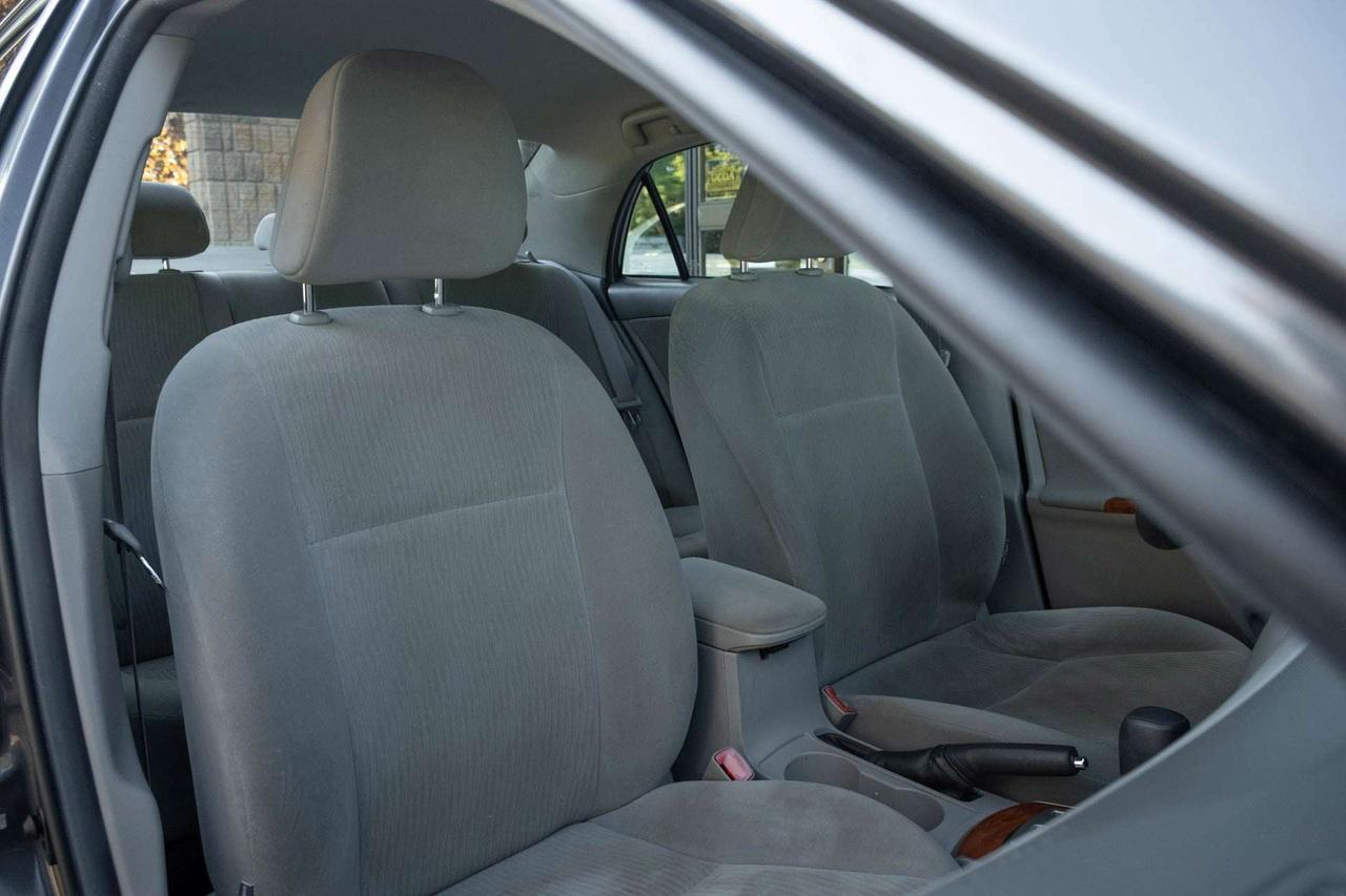 2009 Toyota Corolla LE Photo