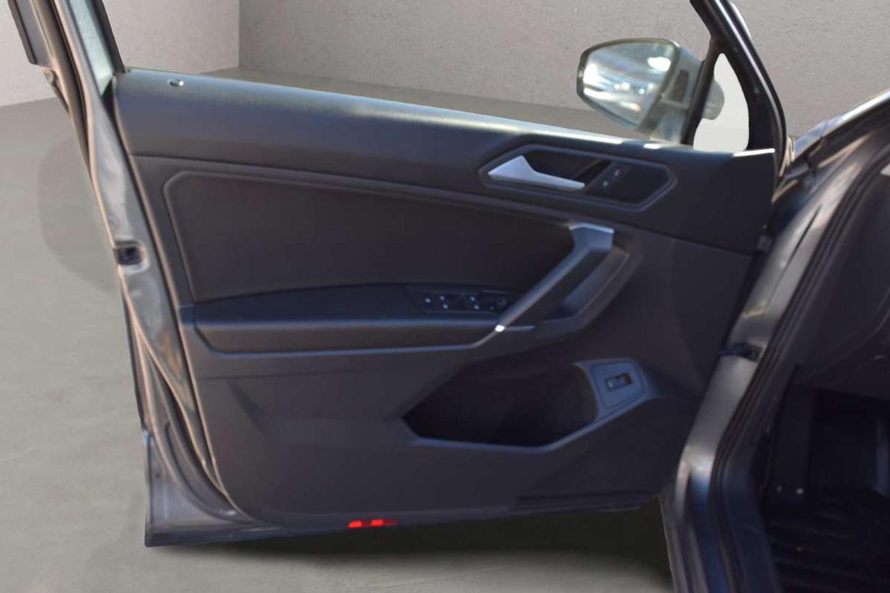 2020 Volkswagen Tiguan Comfortline 4Motion Leather Photo