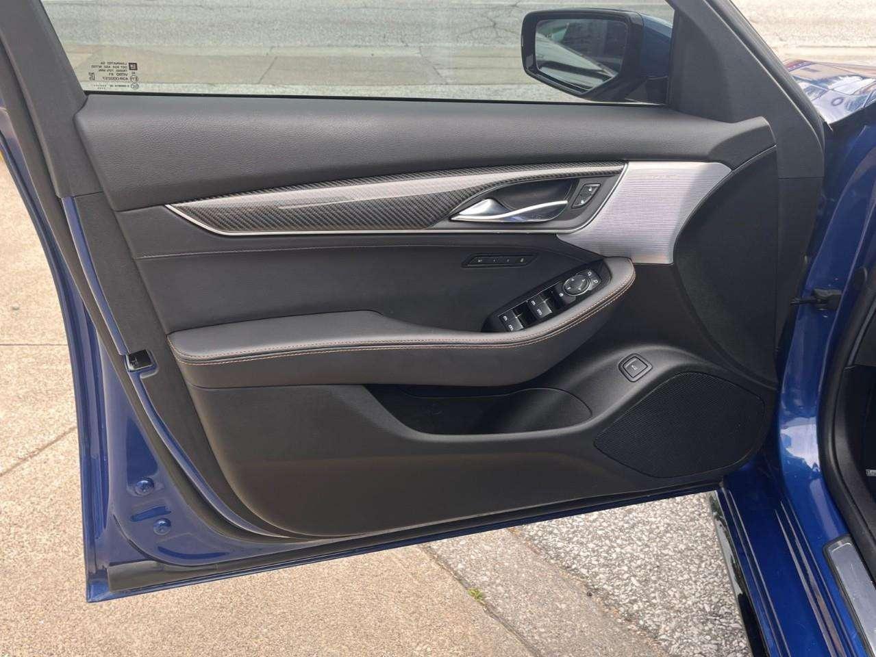 2023 Cadillac CT5 Sport Great Colour! AWD Photo