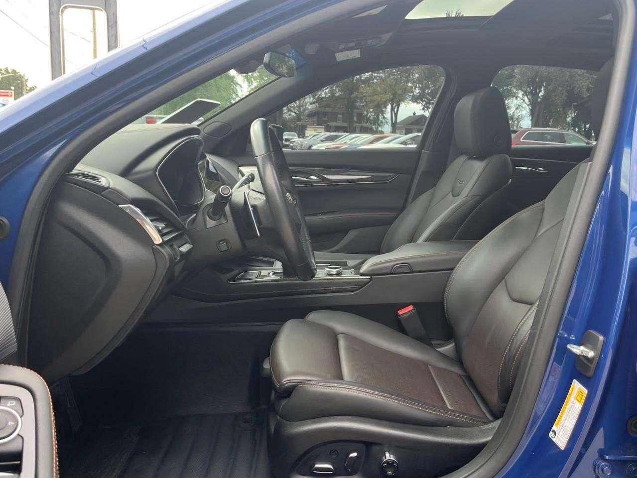 2023 Cadillac CT5 Sport Great Colour! AWD Photo