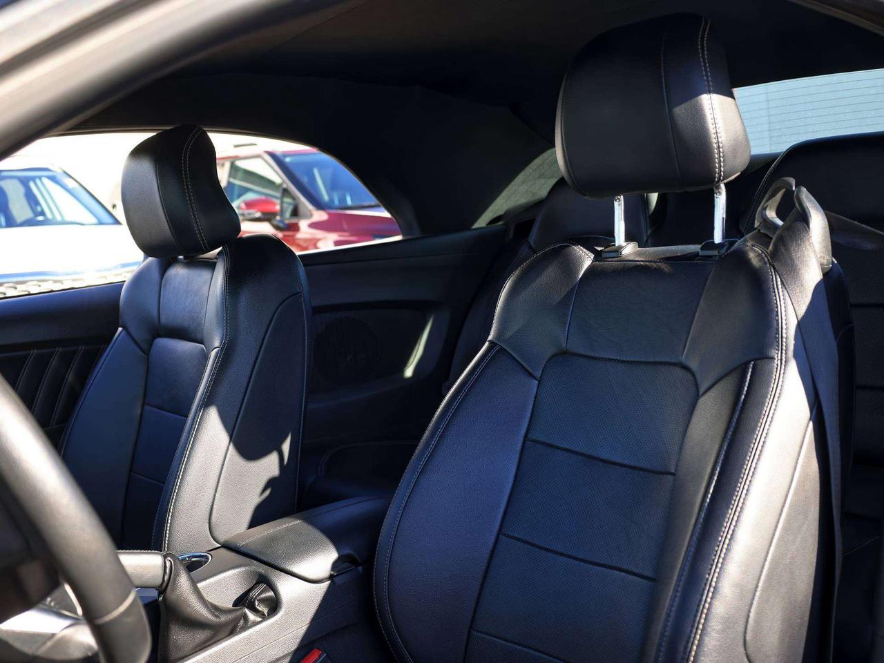 2015 Ford Mustang GT Premium Photo