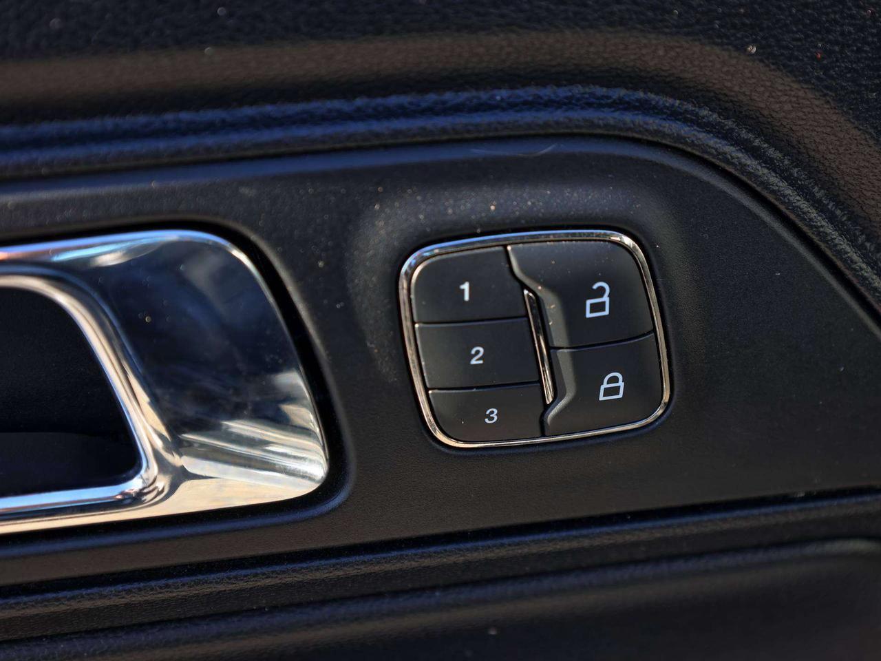 2015 Ford Mustang GT Premium Photo