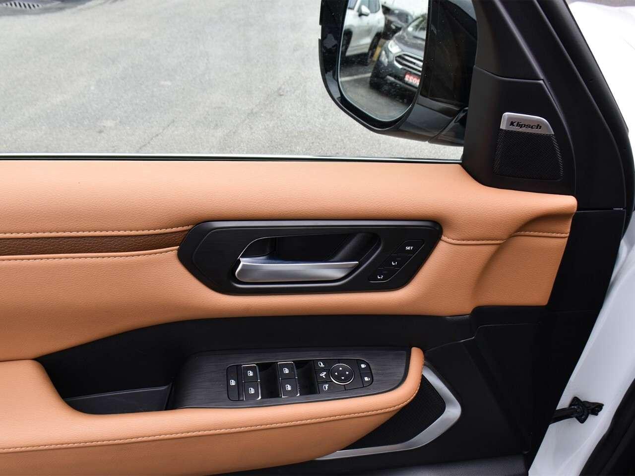 2026 Nissan Armada EXECUTIVE DEMO, FULLY LOADED, FINANCE FROM 6.99% Photo