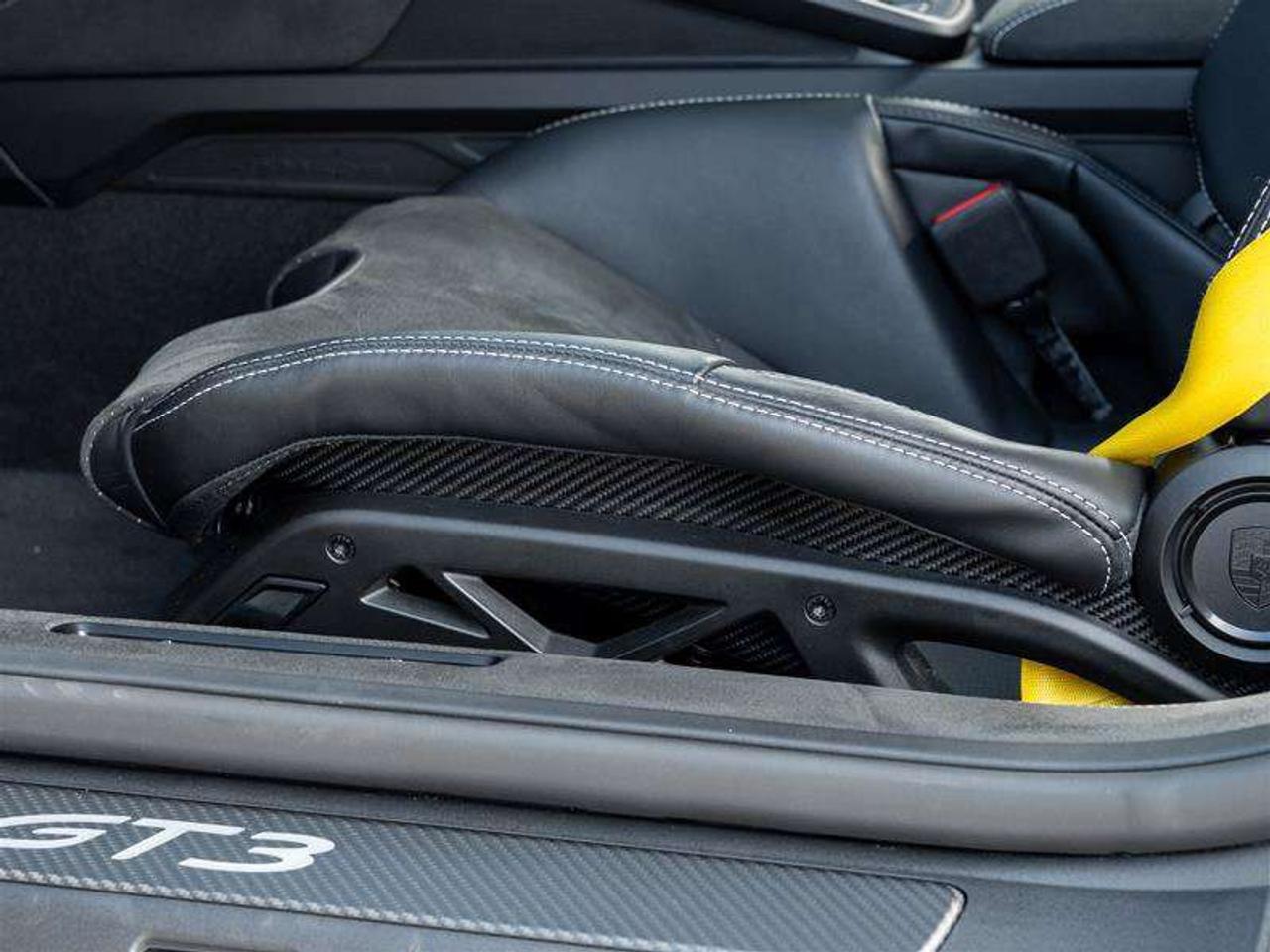 2025 Porsche 911 GT3 Coupe Weissach Pkg Porsche Ceramic Composite Brakes (PCCB) with Calipers in Yellow  Folding Ligh Photo