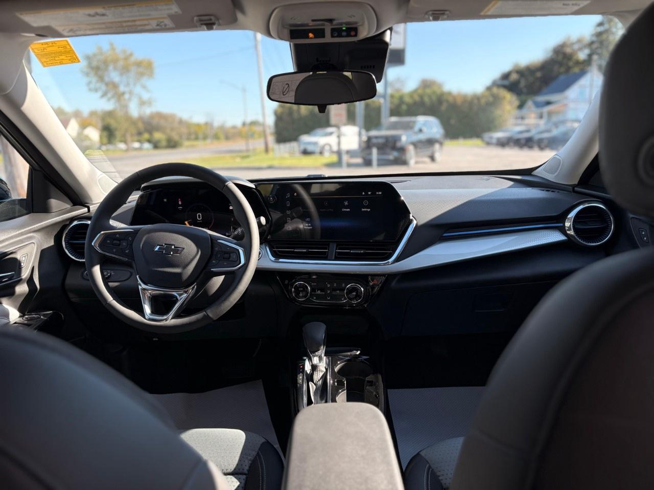 2026 Chevrolet Trax Fwd 4dr Lt Photo