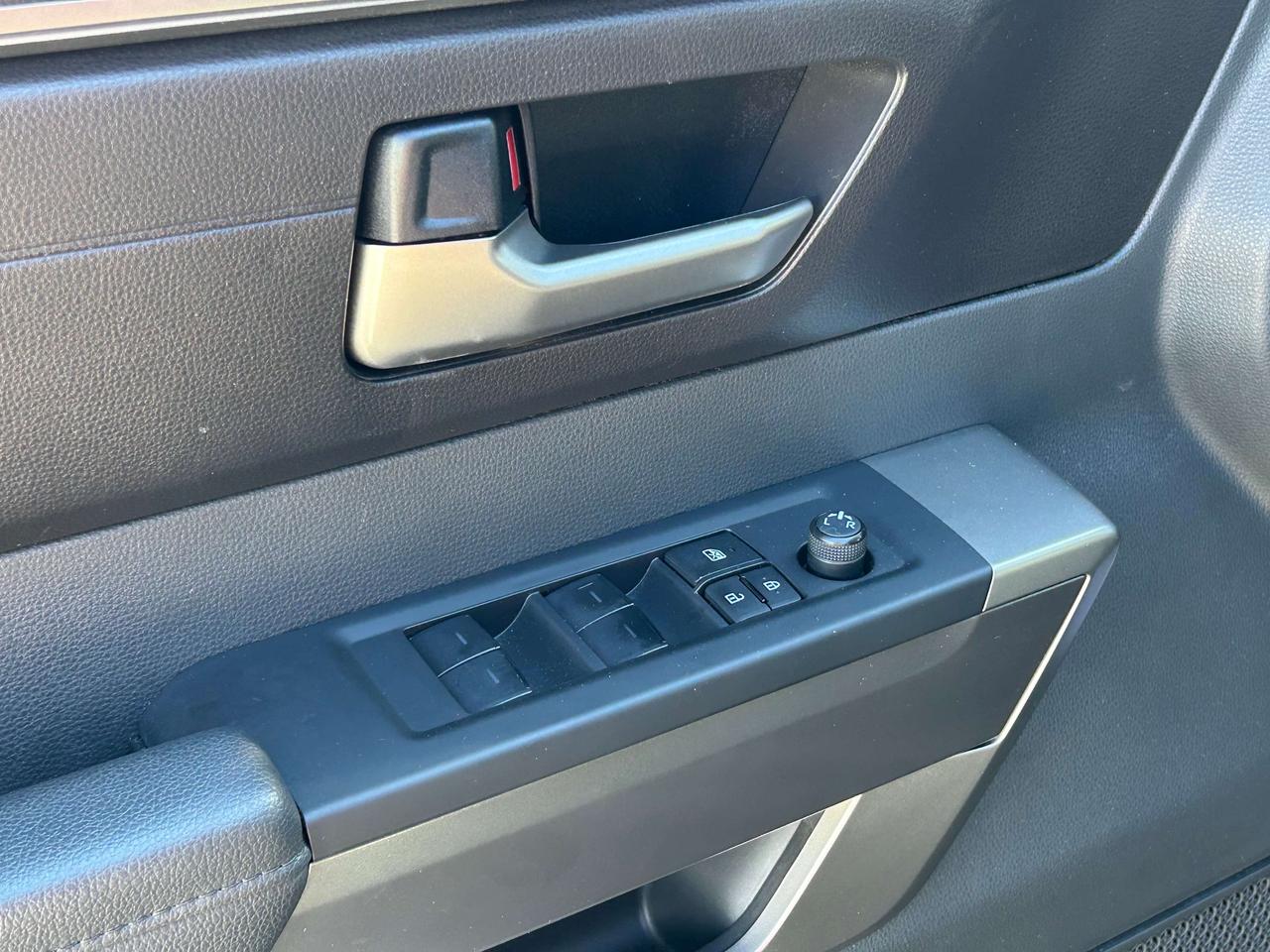 2024 Toyota Tundra SR5 TRD Off Road   LOW KM Photo