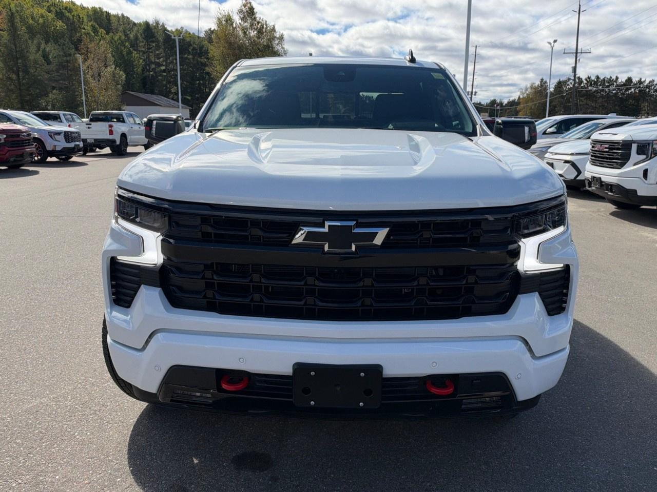 2026 Chevrolet Silverado 1500 Crew Cab Short Box 4-Wheel Drive RST Photo5